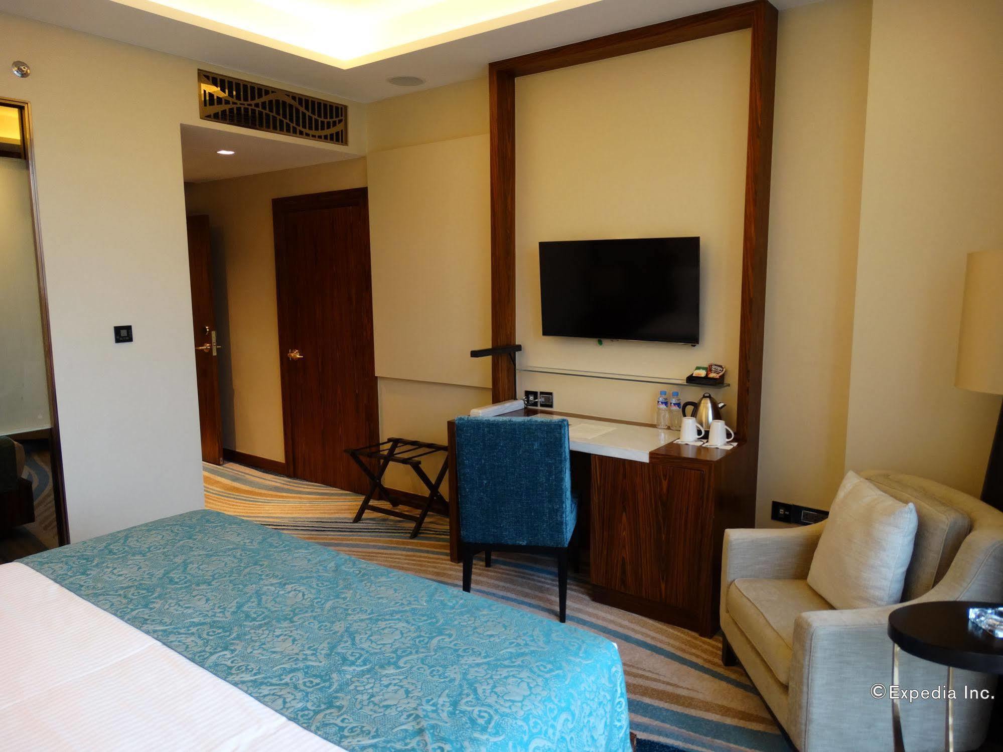 Winford Resort And Casino Manila Kültér fotó