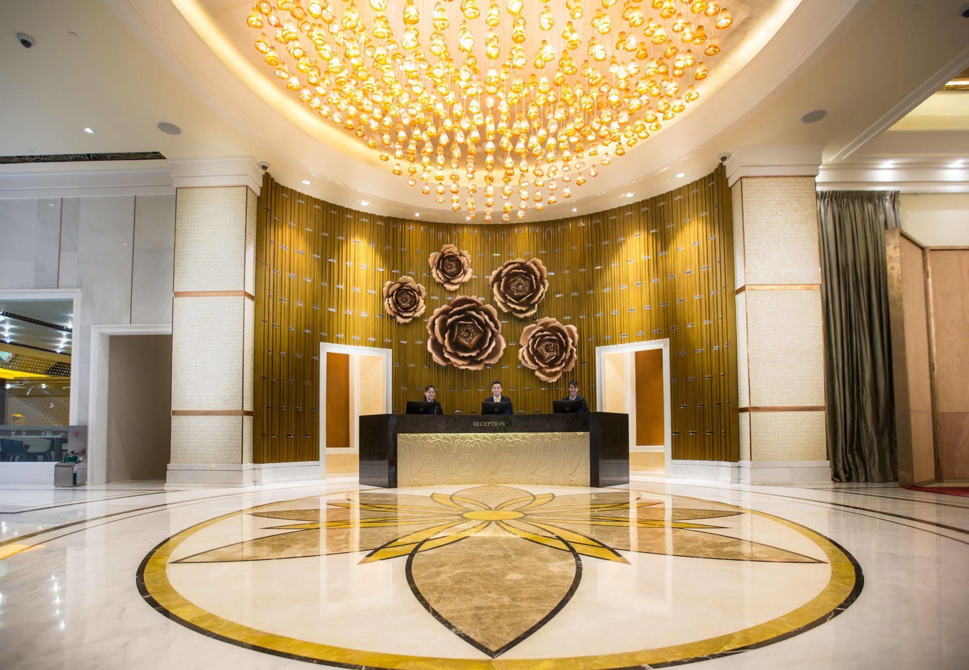 Winford Resort And Casino Manila Kültér fotó